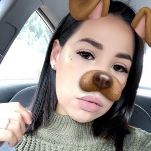 Meet your Posher, Clarissa